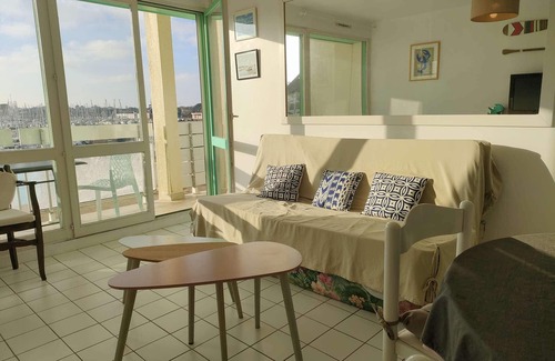Arzon Apartment | T3 residence with swimming pool view Port Crouesty