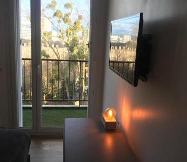 Bourg-l'Eveque Apartment | T4 refait à neuf Rennes, 3 ch. parking, 2 balcons.