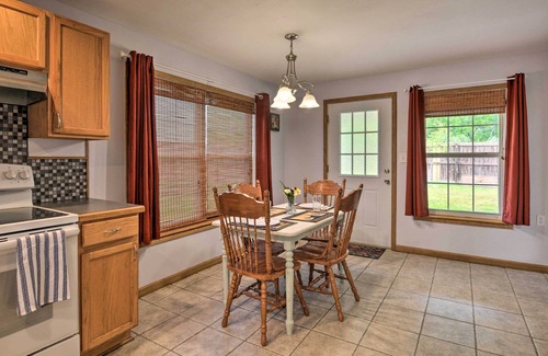 Arrow Point Cottage | Table Rock Lake Retreat < 1 Mi to Boat Launch