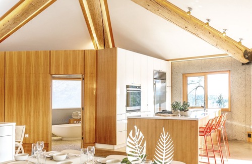 Bighorn No. 8 Ski Chalet | Tacansina Ranch-Designer Home East of Banff National Park