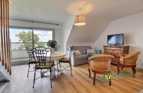 Locmariaquer House | Tadorne de belon