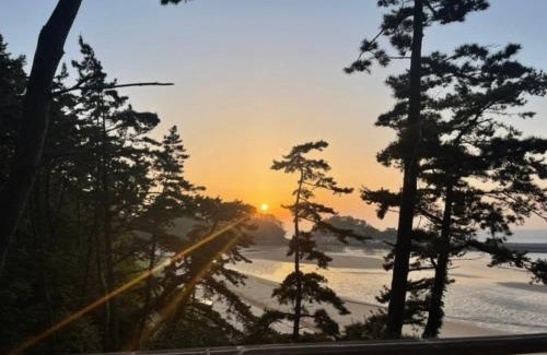 Taean House | Taean Leo Minbak