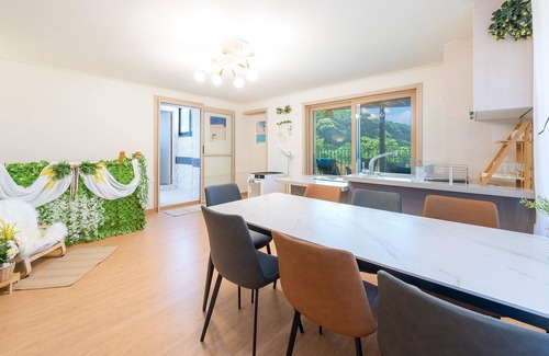 Nam House | Taean Withdog Aegyeonspa Poolvilla