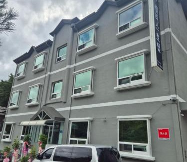 Seolcheon-myeon Hotel | Taebaek The Palace Hotel