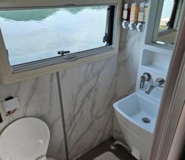 Tongyeong Boat Rental | Tagoja Caravanboat Stay