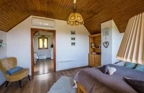 Monoszlo Apartment | Tagyon Birtok Panoráma Apartman