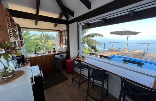 Punaauia House | Tahiti, quiet air-conditioned tropical villa, marvelous lagoon and mountain view