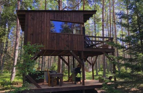 Hiiumaa House | Tahkuna tree-house