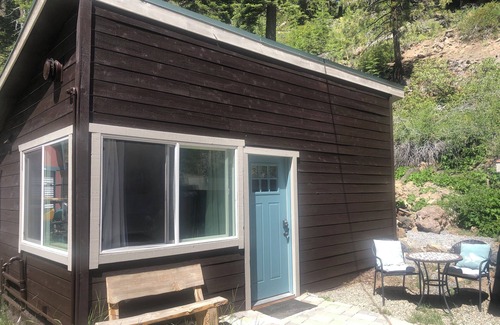Tahoe City Cottage | Tahoe Cottage- near river/lake/ski resorts