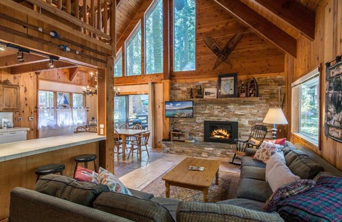 Tahoe Pines House | Tahoe Pines Cabin