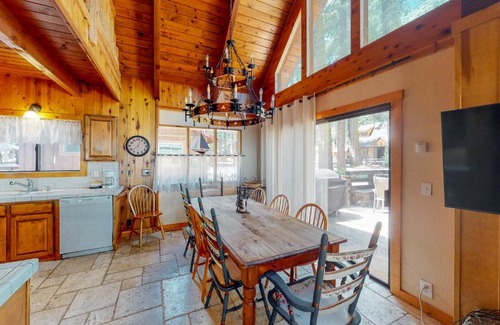 Tahoe Pines House | Tahoe Pines Cabin