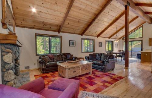 Tahoe Woods House | Tahoe Woods by Tahoe Getaways - Pet Friendly Tahoe Park Cabin w Hot Tub, Fireplace, Near Skiing!