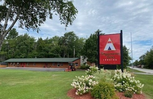 Paradise House | Tahquamenon Suites Lodging - One-Bedroom Suite # 1