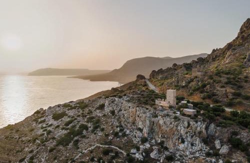 Omales Hotel | Tainaron Blue Retreat