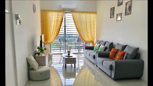 Larut Apartment | Taiping Rain Town Homestay太平雨城名宿 two car park