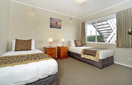 Takapuna Hotel | Takapuna Motor Lodge