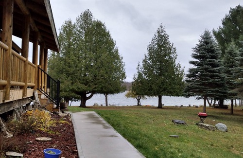 Charlevoix Cabin | Take a break and unwind at this peaceful oasis
