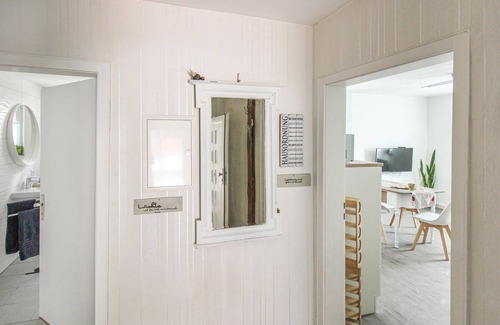 Ipsheim Apartment | Take a relaxing break in the charming farmhouse in the Middle Franconian wine country.