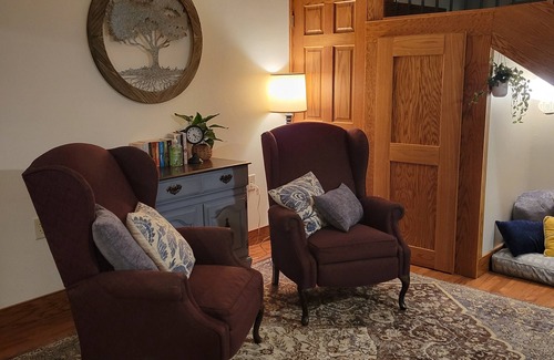 Forest City Apartment | Take it easy at this unique and tranquil getaway.