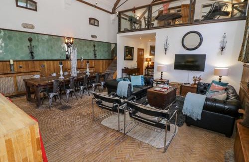 Amerton House | Talbot Lodge