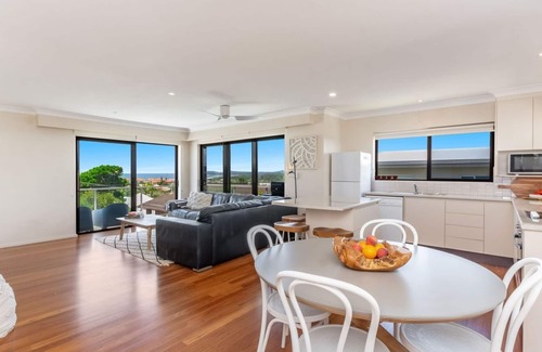 Yamba Apartment | Talinga 5 | Location and views