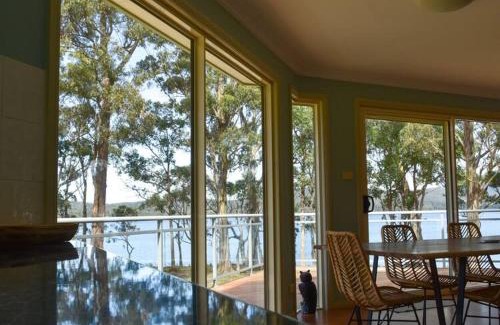 Hastings House | Tall Trees- Forest hideaway on Hastings Lagoon