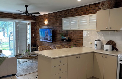 Palm Beach Apartment | Tallebudgra Creek Getaway