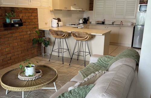 Palm Beach Apartment | Tallebudgra Creek Getaway