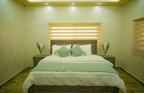 Ma'In Ski Chalet | Tallet falastin
