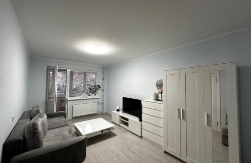 Lasnamae Apartment | Tallinn's Prime Spot: Pae 49 - Near Airport, Concerts & Shops