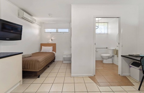 Tenterfield Hotel | Tally Ho Motor Inn