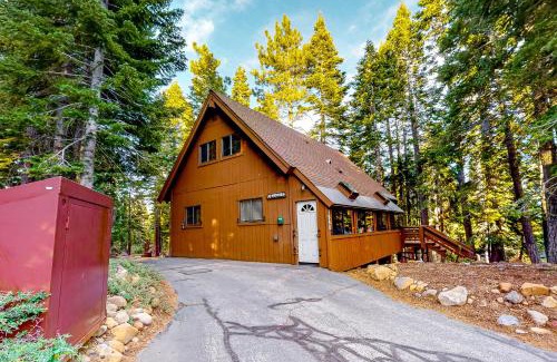 Tahoe City House | Talmont Trailhead Cabin