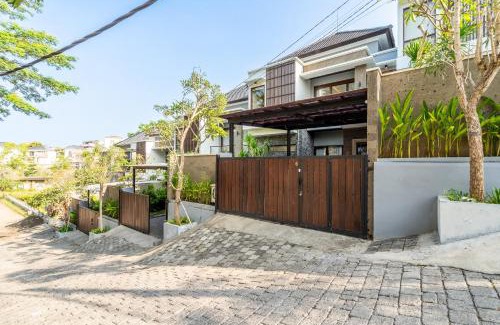 Kampial Villa | Taman Dharmawangsa Villa - 3BR Luxury Private Pool Villa in Nusa Dua