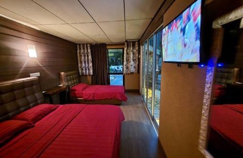 Tioman Island Ski Chalet | Tamara Private Pool