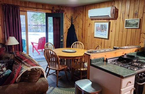 Saranac Lake Cabin | Tamarac Cabin at Colden Lodge