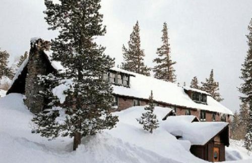 Mammoth Lakes Resort | Tamarack Lodge
