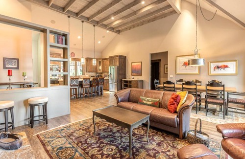 Lakeside House | Tamarack Terrace