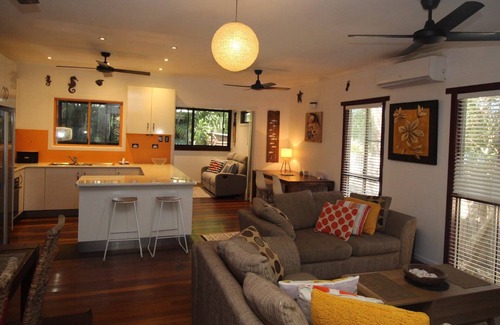 Arcadia House | Tamarinds Beach House
