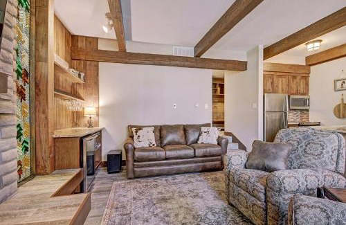 Warrior's Mark Apartment | Tamarisk 103 by Great Western Lodging