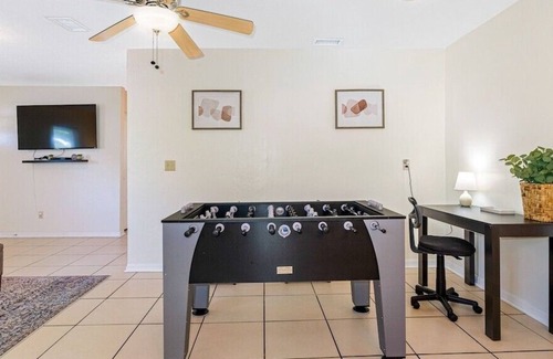 Carver City - Lincoln Gardens House | *Tampa Bay Bungalow* Affordable,Pet Friendly Home!