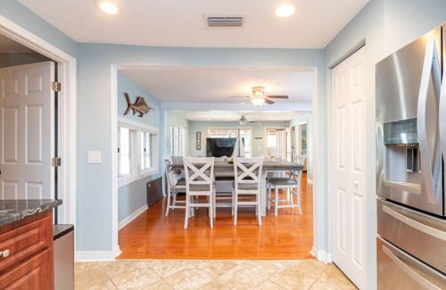 Riverview House | Tampa Bay Getaway w/Pool