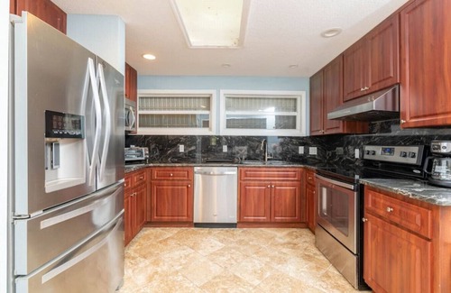 Riverview House | Tampa Bay Getaway w/Pool