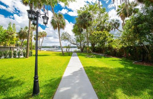Riverview House | Tampa Bay Getaway with Pool