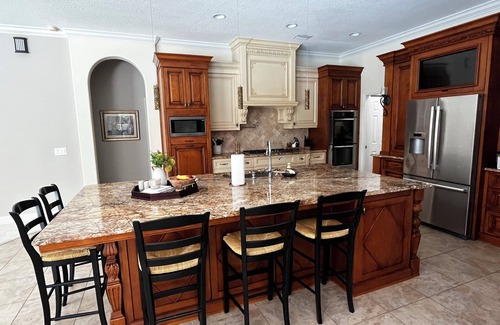 Lutz House | Tampa Family Home Sleeps 10