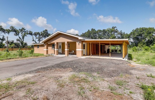 Greater Palm River Point CDC Cottage | Tampa Home Short Drive to Downtown!