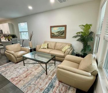 Ybor City House | Tampa Lounge in Ybor