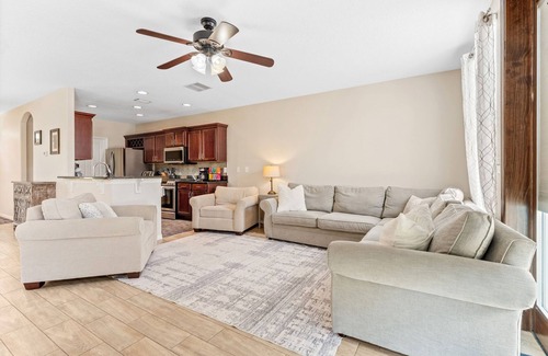 Westchase House | Tampa Townhome Getaway Westchase & Citrus Park