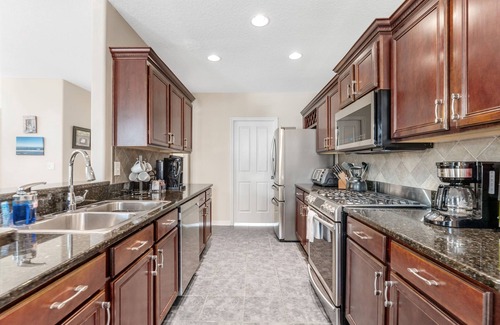 Westchase House | Tampa Townhome Getaway Westchase & Citrus Park