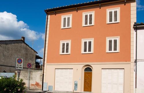 Ponsacco House | Tana Dell'Orso