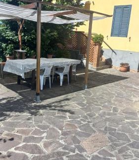 Montopoli in Val d'Arno Apartment | Tana Rosa